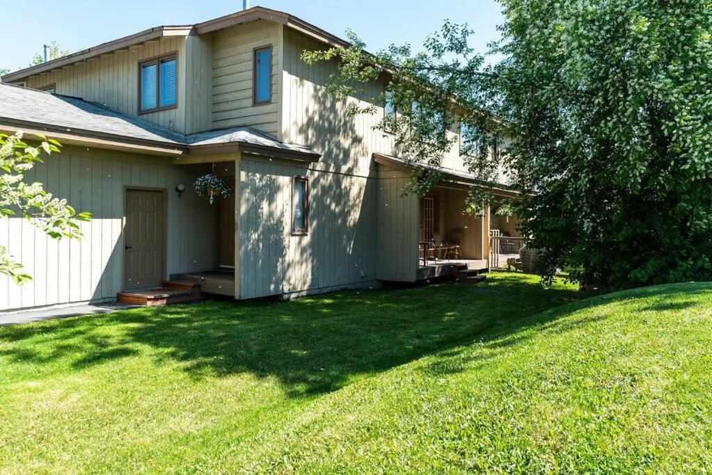 Moose Meadows- Near The Airport, Centrally Located Anchorage Ngoại thất bức ảnh