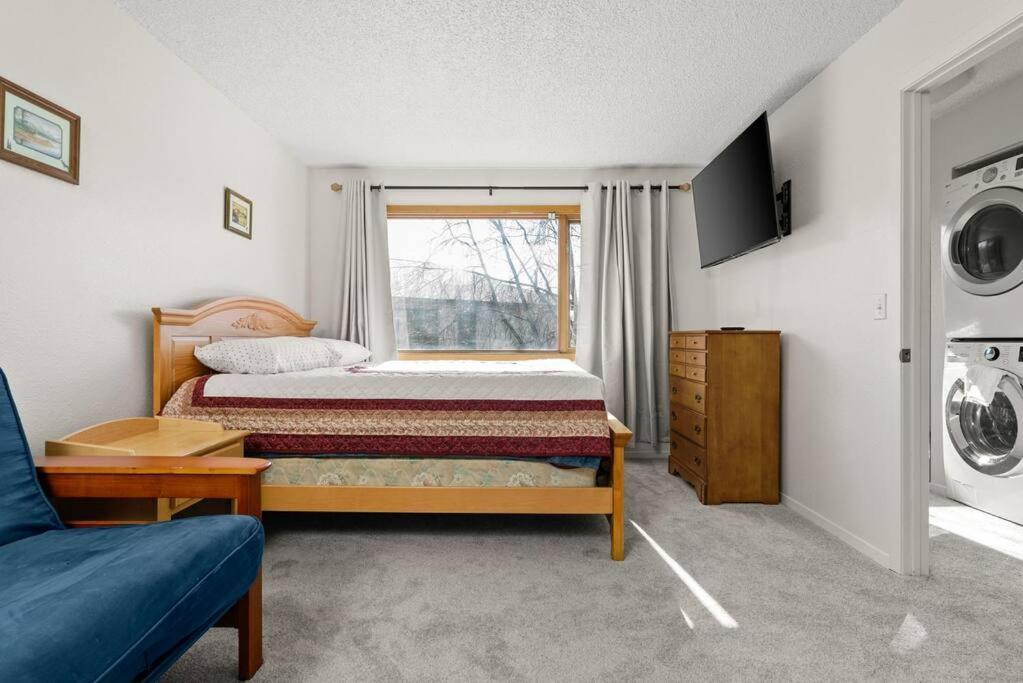 Moose Meadows- Near The Airport, Centrally Located Anchorage Ngoại thất bức ảnh